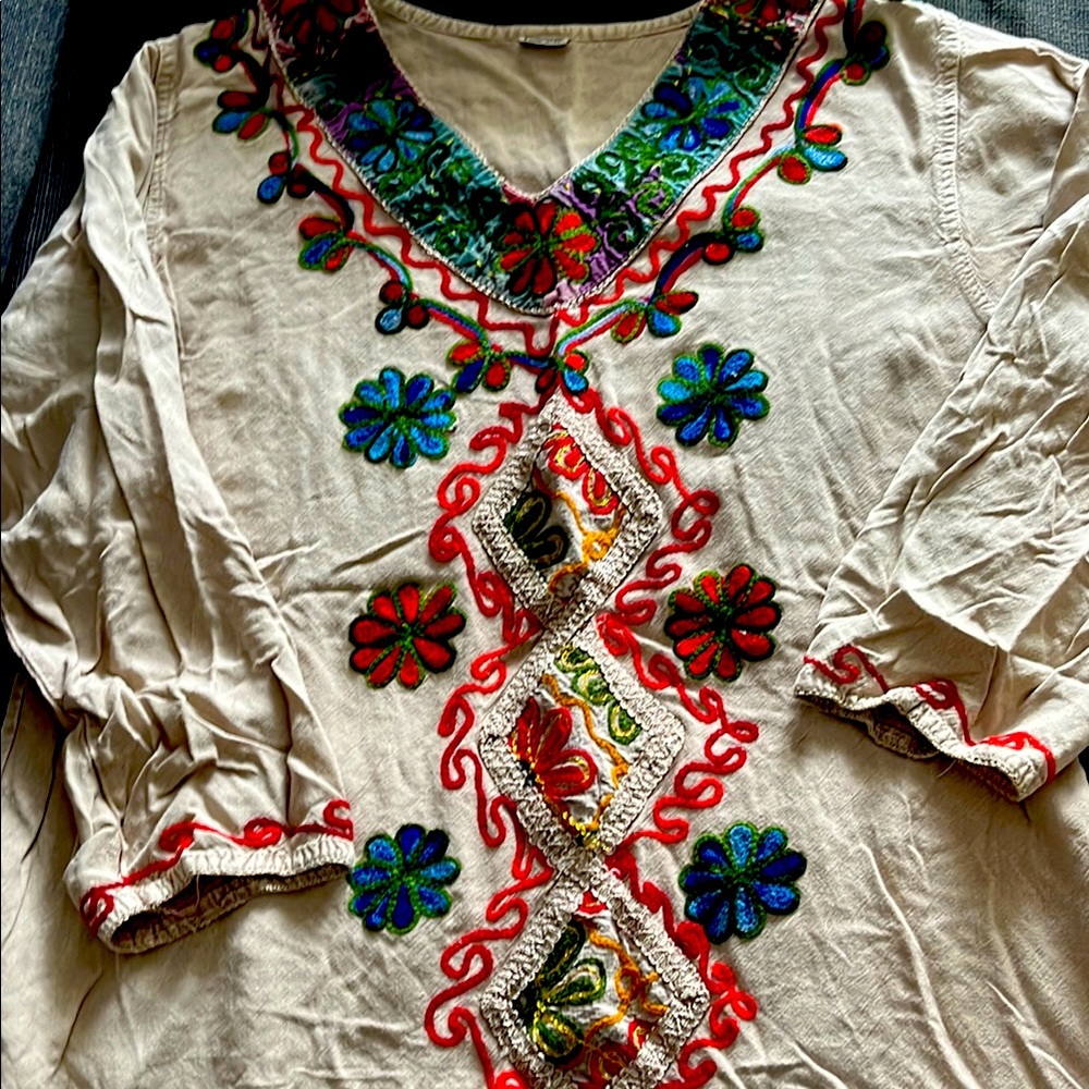 Free size embroidered tunic shirt long sleeves